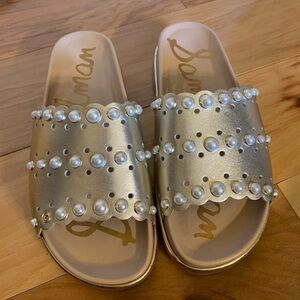 Sam Edelman Sera leather slides w/ faux pearls 7
